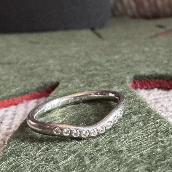 Tiffany&Co Platinum Curved Wedding Band *PRICE Is FIRM* - Picture 7 of 17